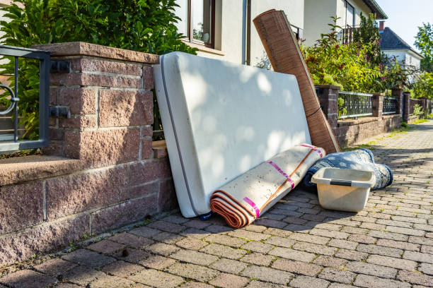 Best Demolition Debris Removal  in Greilickville, MI