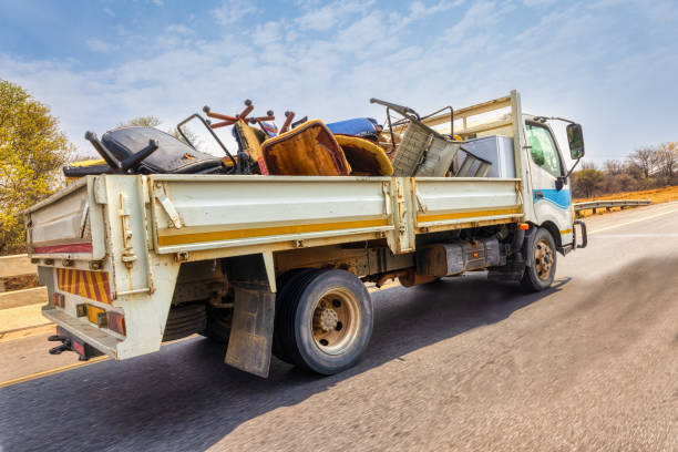 Best Garage Cleanout  in Greilickville, MI